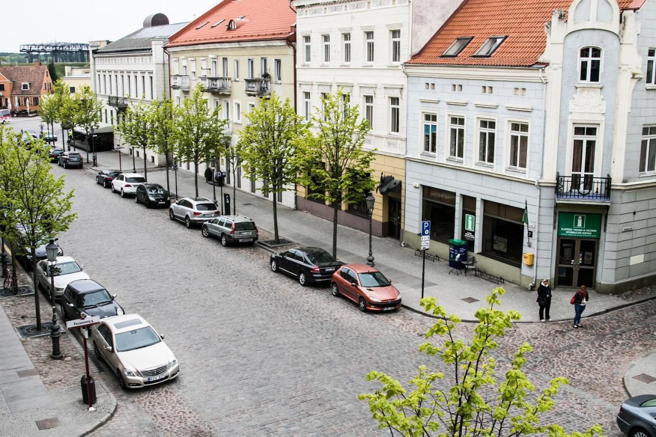 Classy Green Old Town Apartment Klaipeda Exterior photo